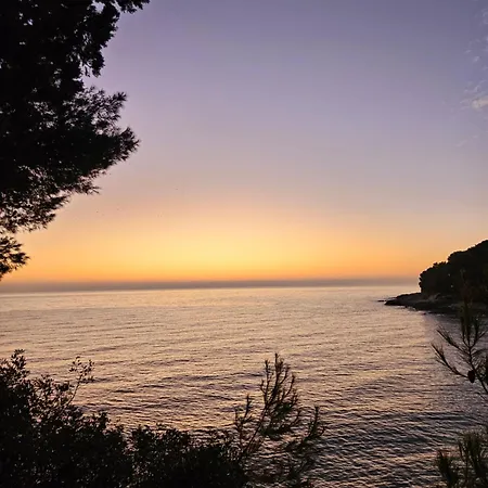 Val アパート プーラ